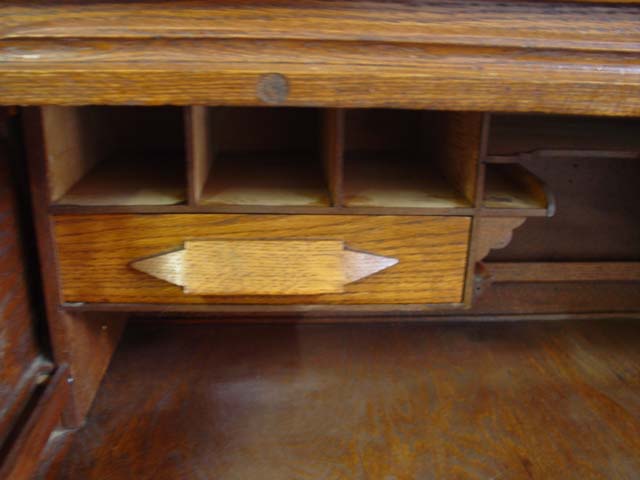 American oak roll top desk ca. 1905 42in cu