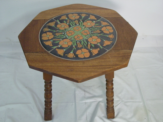 Octagon poppies tile top table