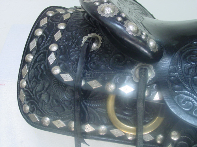 Audey Murphy Silver and Leather Saddle (8)