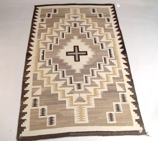 Navajo rug 46x75