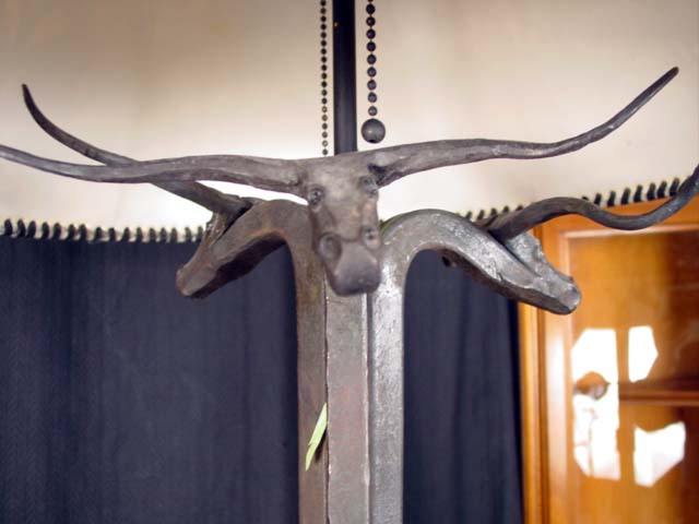 Wrought iron floor lamp steer cu2