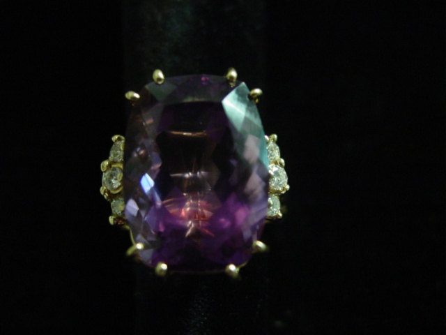 18kt hand made ring w 19ct amethyst and 6 diamonds (2)