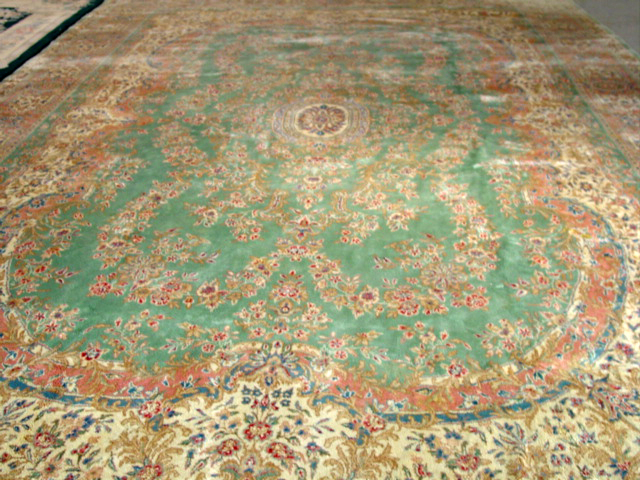 12 x 21.2 ft. Kerman carpet-pristine front