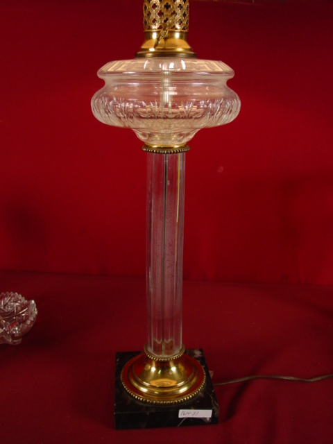Crystal lamp with marble base
